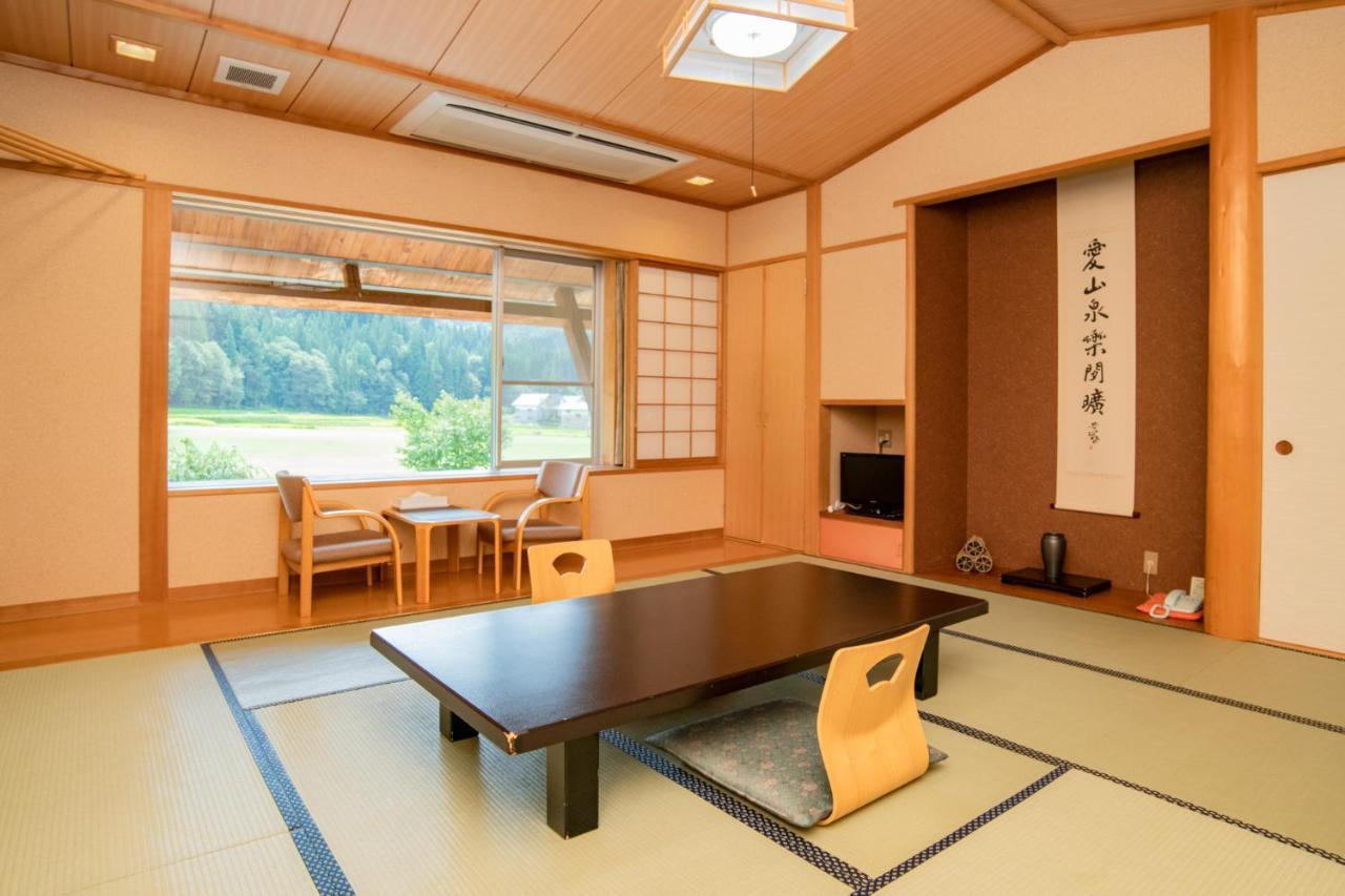 Yurari Hotel Tadami Bagian luar foto