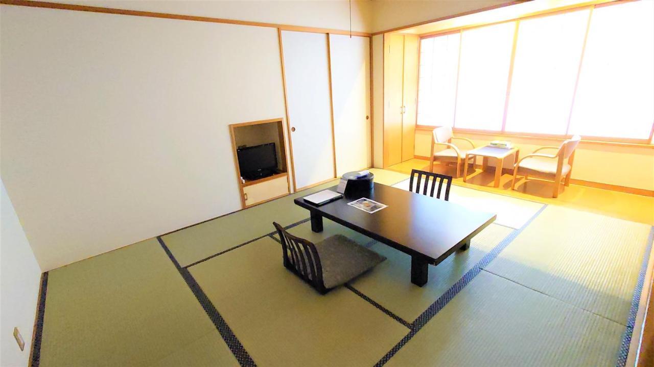 Yurari Hotel Tadami Bagian luar foto
