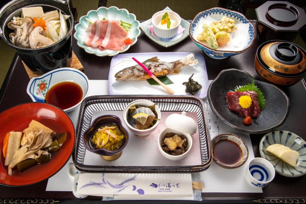 Yurari Hotel Tadami Bagian luar foto