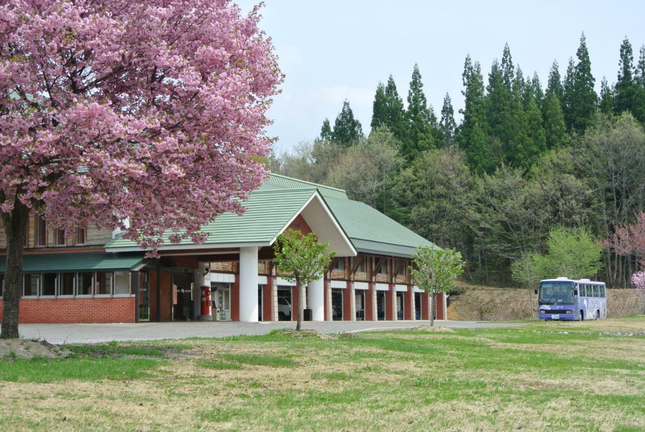Yurari Hotel Tadami Bagian luar foto